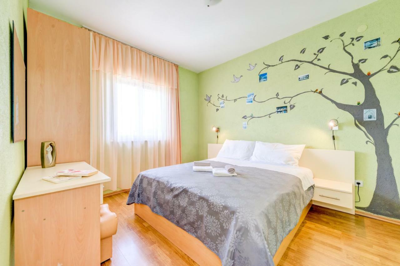 Apartments Petra Trogir Exterior foto